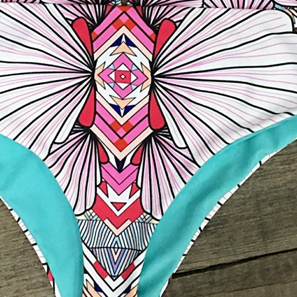 Deep V Neck One piece - Picture 6 of 7